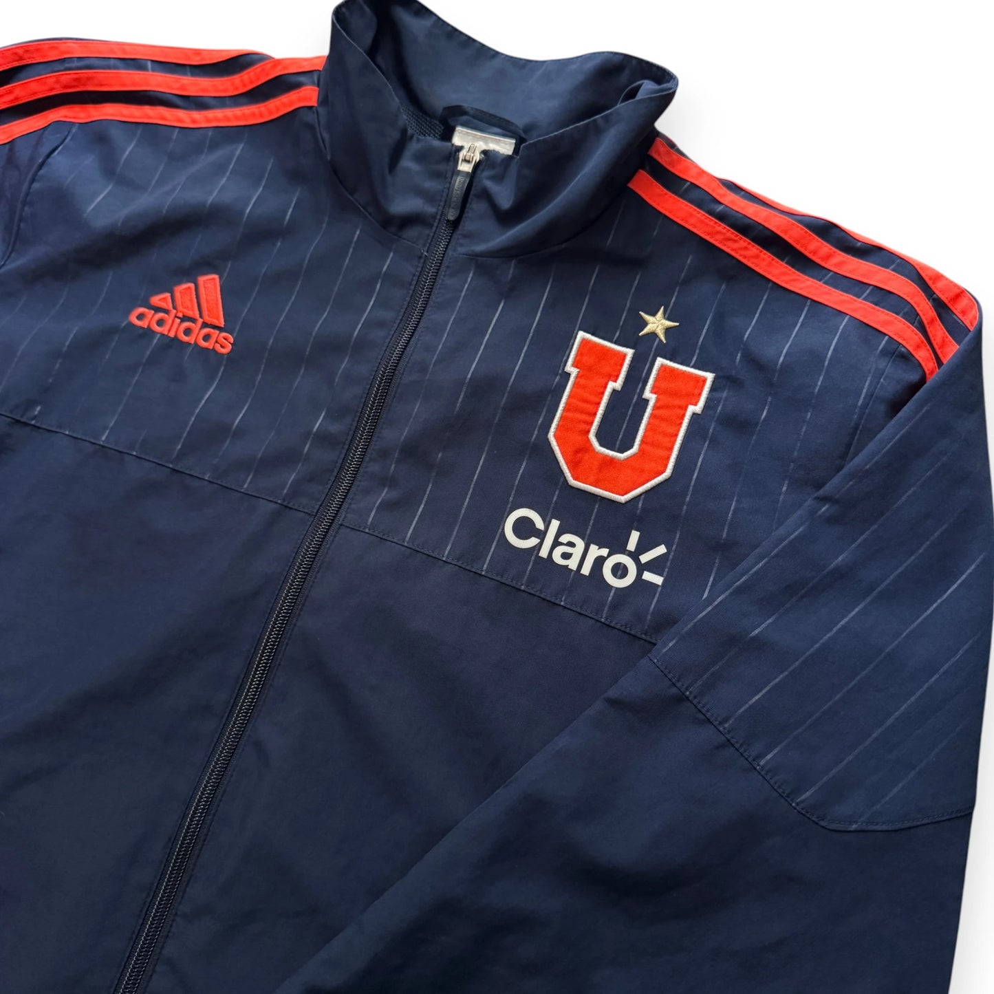 Cortavientos Universidad de Chile 2015