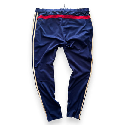 Buzo pitillo Universidad de Chile 2013