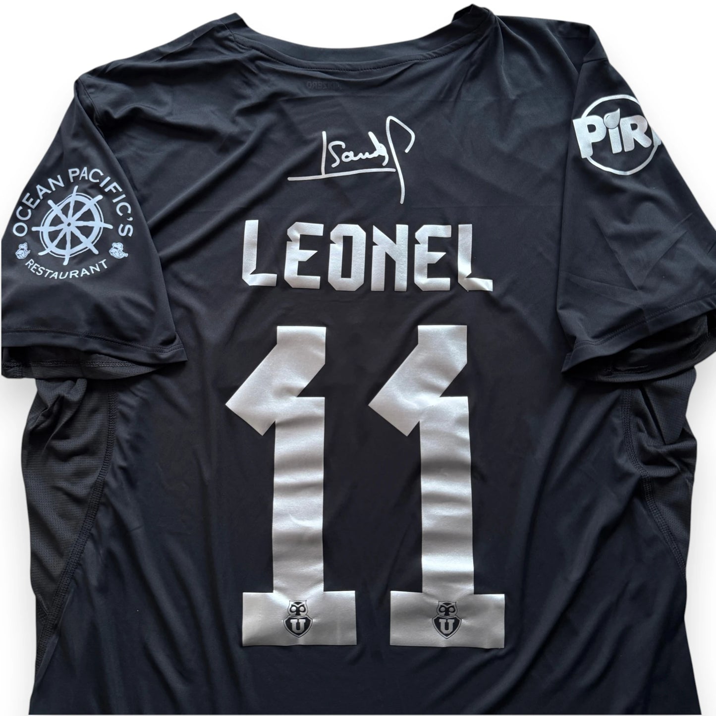 Camiseta Universidad de Chile 2024 luto Leonel