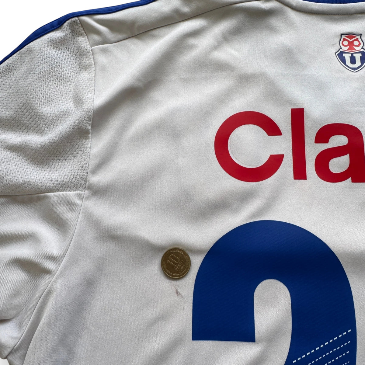 Camiseta Universidad de Chile visita 2012 - Aranguiz