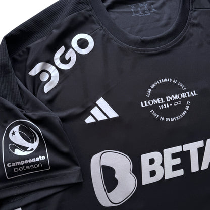Camiseta Universidad de Chile Luto Leonel 2023 - Assadi