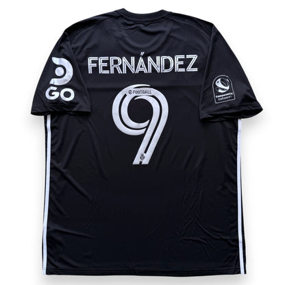 Camiseta Universidad de Chile Luto Leonel 2023 - Fernandez